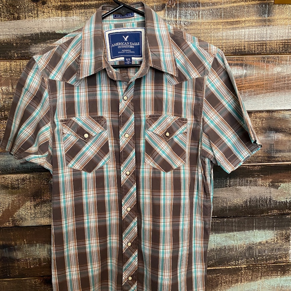 American Eagle Outfitters Vintage Fit Snap Shirt